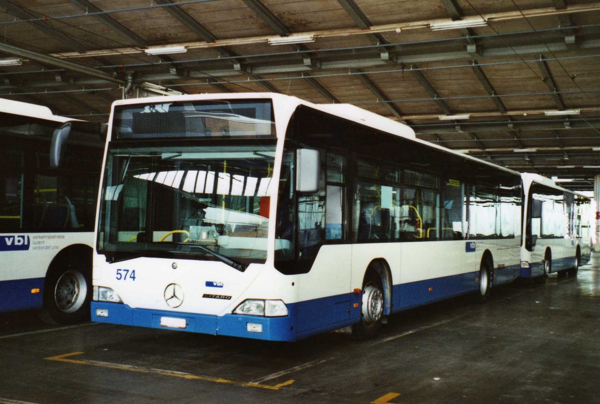 (114'801) - VBL Luzern - Nr. 574/LU 15'060 - Mercedes am 7. Mrz 2009 in Luzern, Depot