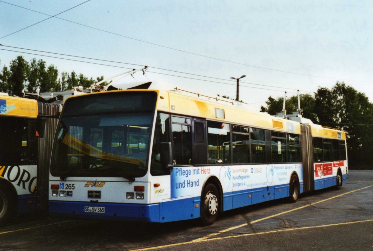 (118'103) - SWS Solingen - Nr. 265/SG-SW 365 - Van Hool Gelenktrolleybus am 5. Juli 2009 in Solingen, Betriebshof