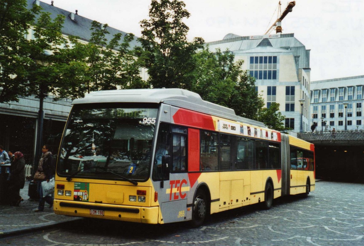 (118'712) - TEC Lige - Nr. 5.955/LCM-190 - Van Hool am 8. Juli 2009 in Lige, Place Saint-Laurent