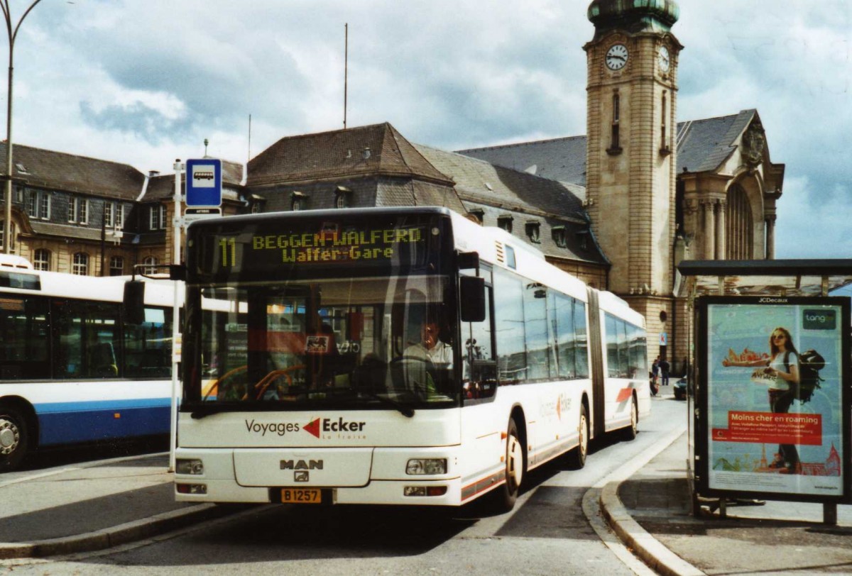 (118'733) - Ecker, Steinsel - B 1257 - MAN am 8. Juli 2009 beim Bahnhof Luxembourg