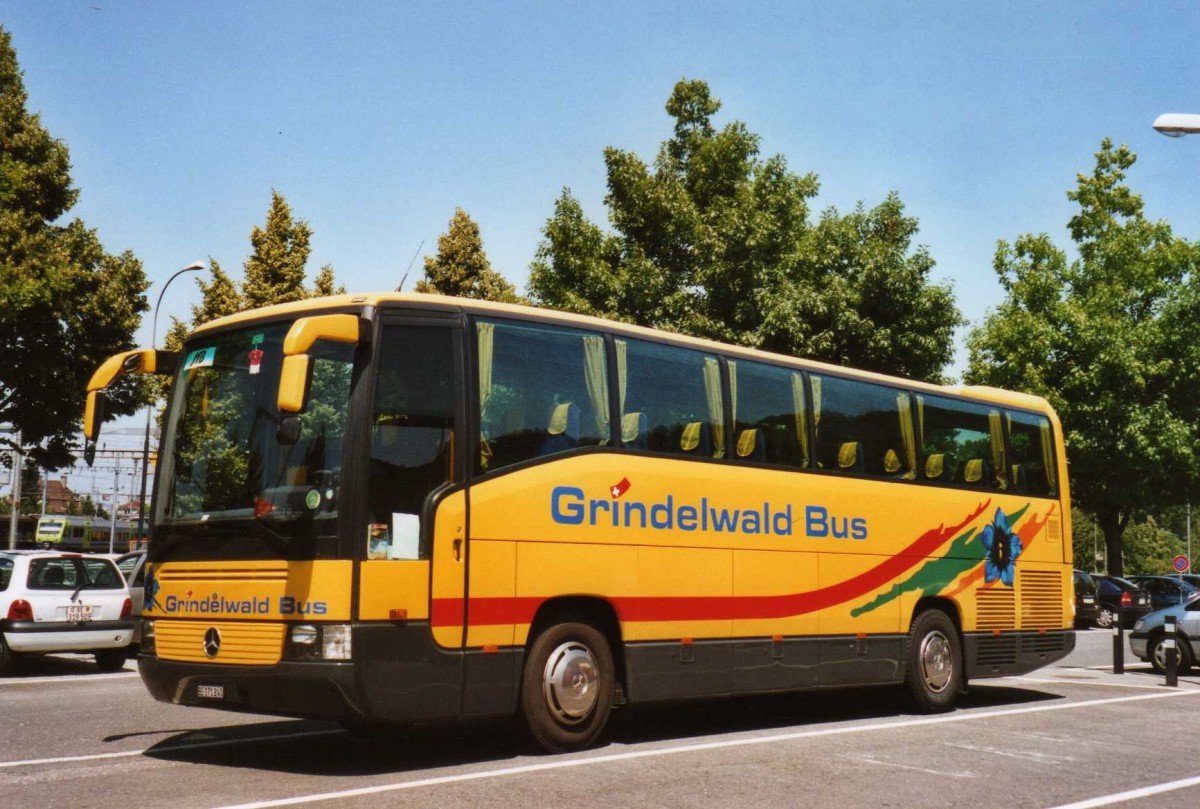 (119'136) - AVG Grindelwald - Nr. 30/BE 171'240 - Mercedes am 13. Juli 2009 in Thun, Seestrasse