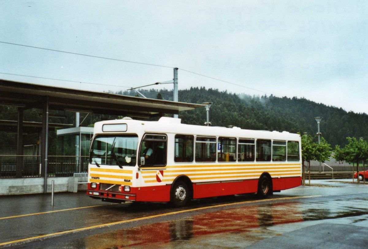 (119'330) - Busland, Burgdorf - Nr. 11/BE 550'362 - Volvo/R&J (ex AOE Langnau Nr. 11; ex STI Thun Nr. 33; ex SAT Thun Nr. 33) am 3. August 2009 beim Bahnhof Signau