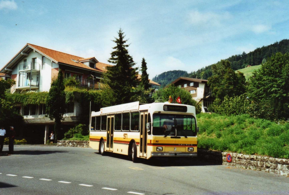 (119'537) - STI Thun - Nr. 52/BE 396'552 - Saurer/R&J am 9. August 2009 in Oberhofen, Wichterheer Gut