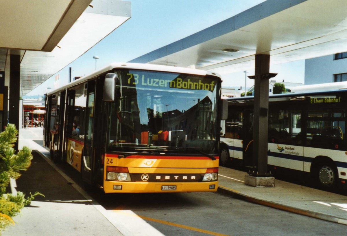 (120'020) - Bucheli, Kriens - Nr. 24/LU 159'865 - Setra am 15. August 2009 beim Bahnhof Rotkreuz