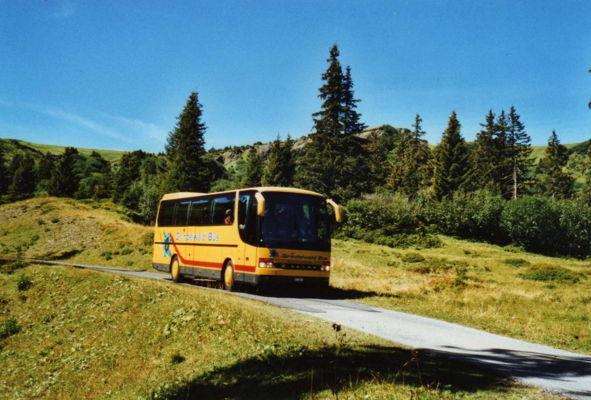 (120'309) - AVG Grindelwald - Nr. 22/BE 92'977 - Setra (ex Porsche, D-Biederitz) am 23. August 2009 auf der Schwarzwaldalp