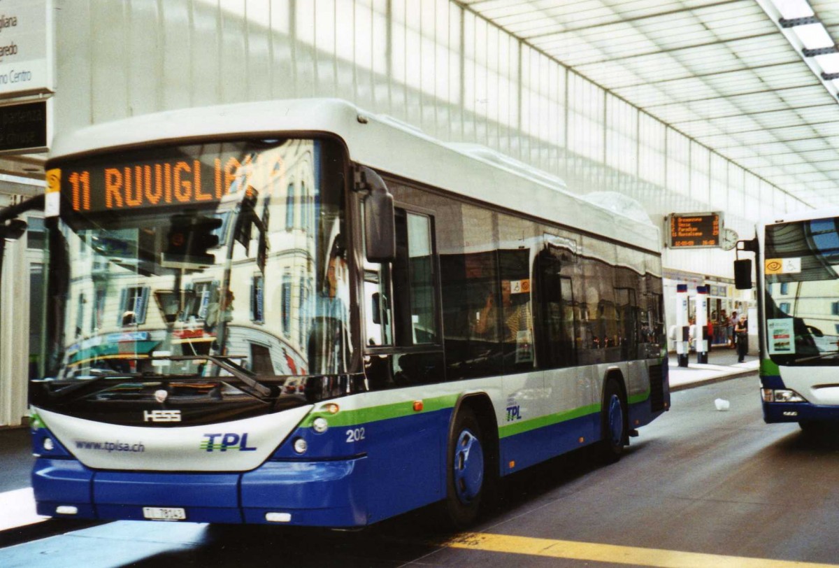 (121'125) - TPL Lugano - Nr. 202/TI 78'143 - Scania/Hess am 12. September 2009 in Lugano, Centro