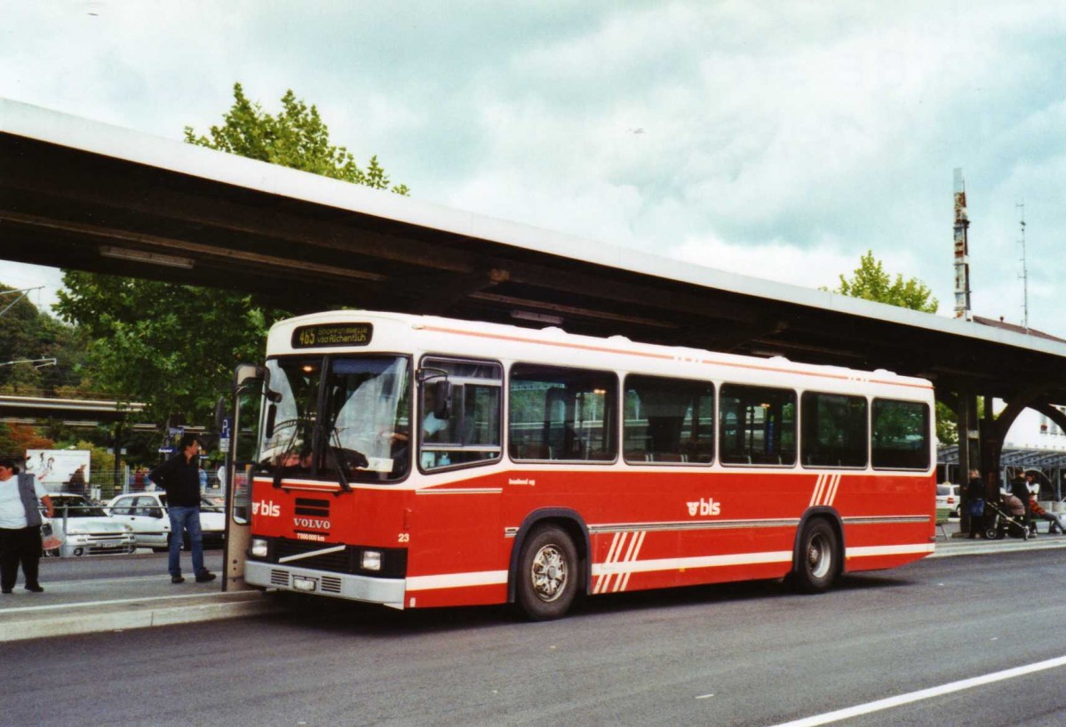 (121'216) - Busland, Burgdorf - Nr. 23/BE 371'486 - Volvo/Lauber (ex AAGK Koppigen Nr. 3) am 14. September 2009 beim Bahnhof Burgdorf