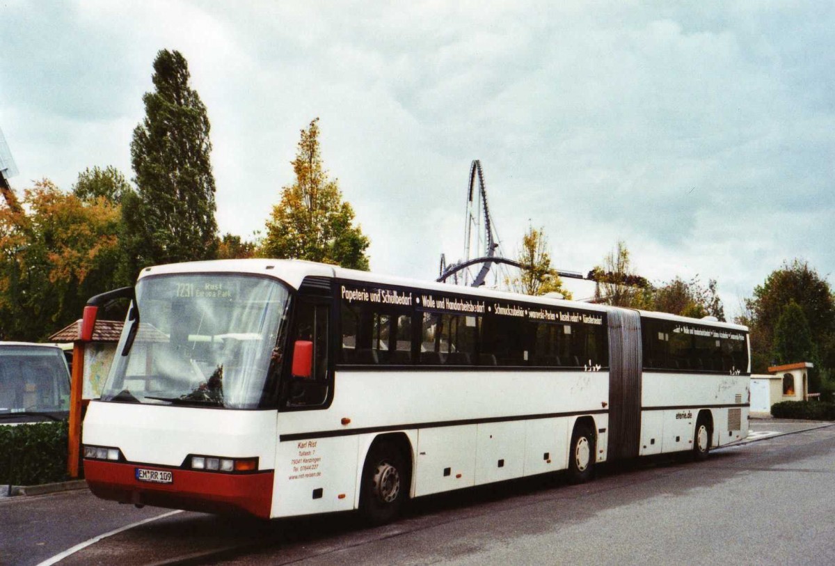 (121'507) - Rist, Kenzingen - EM-RR 109 - Neoplan am 18. Oktober 2009 in Rust, Europapark