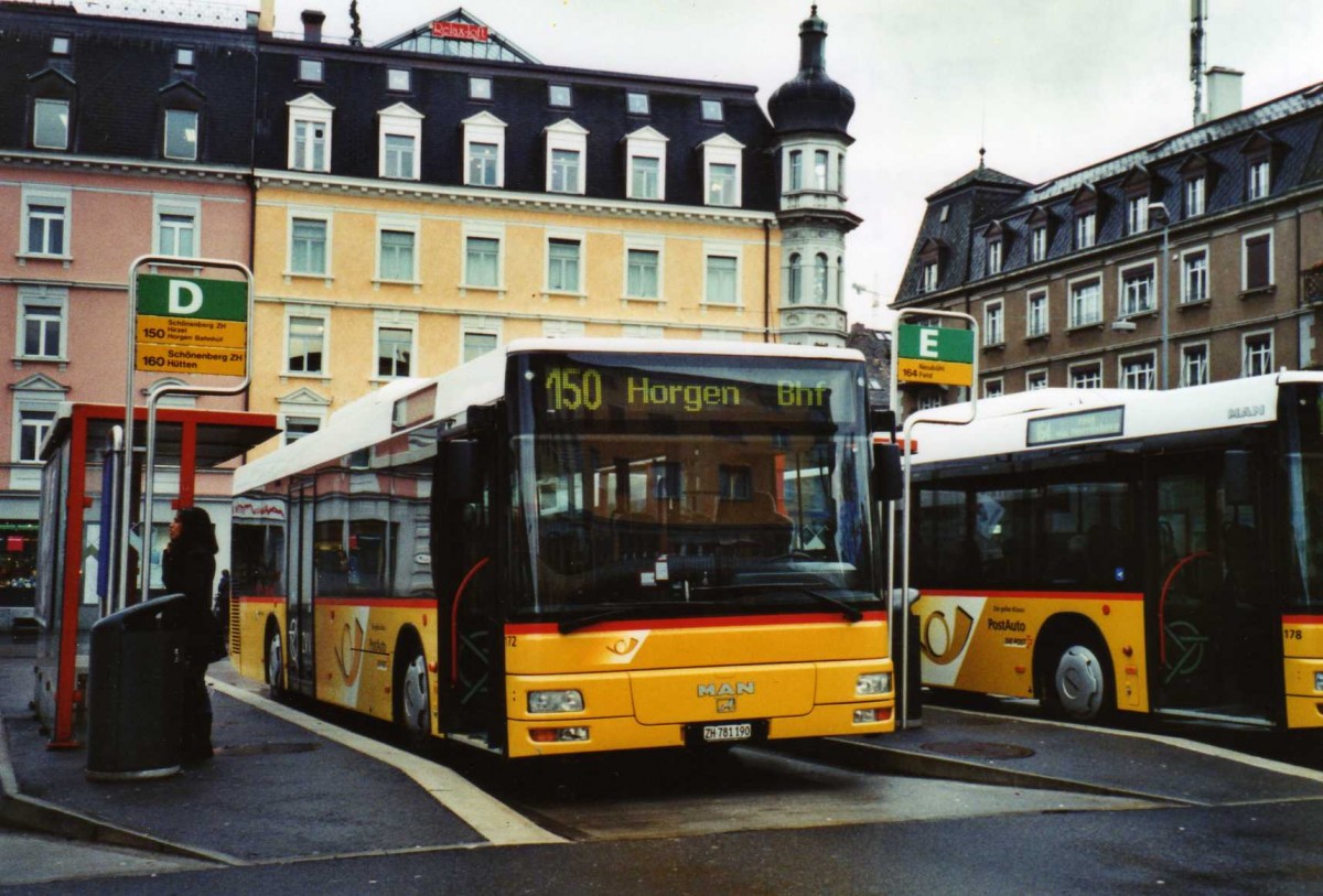 (122'721) - PostAuto Zrich - Nr. 172/ZH 781'190 - MAN am 10. Dezember 2009 beim Bahnhof Wdenswil