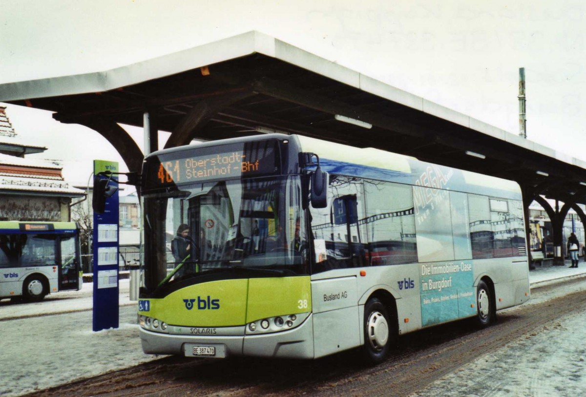 (124'131) - Busland, Burgdorf - Nr. 38/BE 387'470 - Solaris am 11. Januar 2010 beim Bahnhof Burgdorf