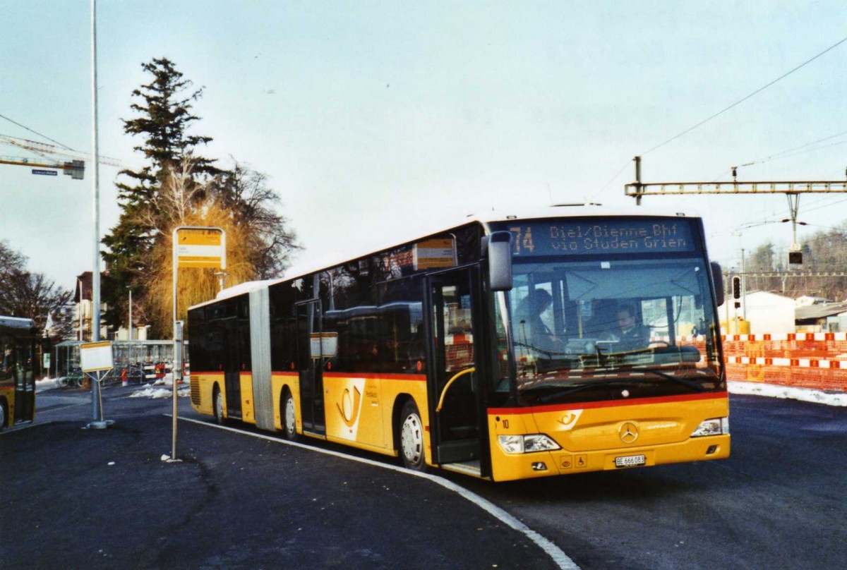 (124'221) - AVA Aarberg - Nr. 10/BE 666'083 - Mercedes am 23. Januar 2010 beim Bahnhof Lyss