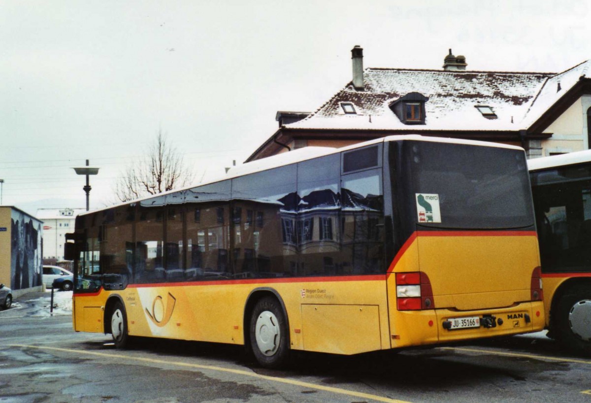 (124'427) - Odiet, Pleigne - JU 35'166 - MAN/Gppel am 15. Februar 2010 beim Bahnhof Delmont