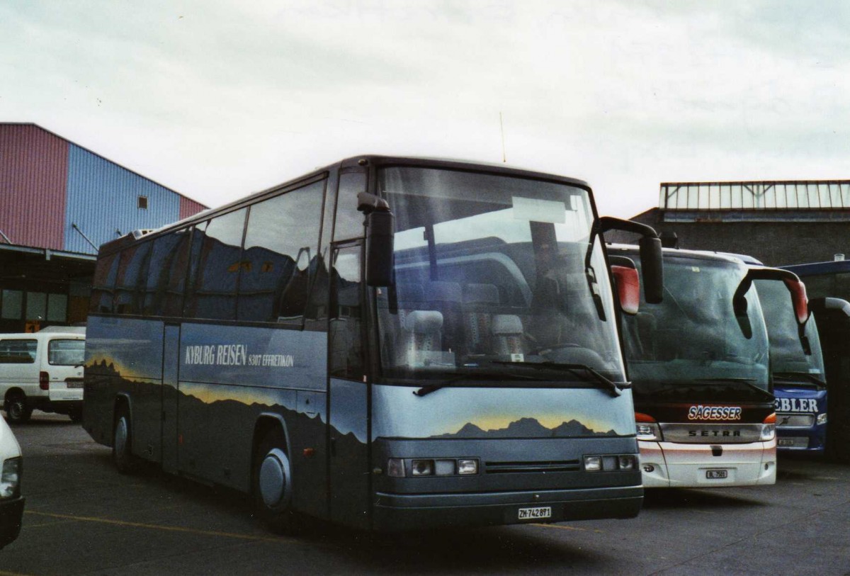 (125'202) - Kyburg Reisen, Effretikon - ZH 742'871 - Drgmller am 20. Mrz 2010 in Thun, Expo