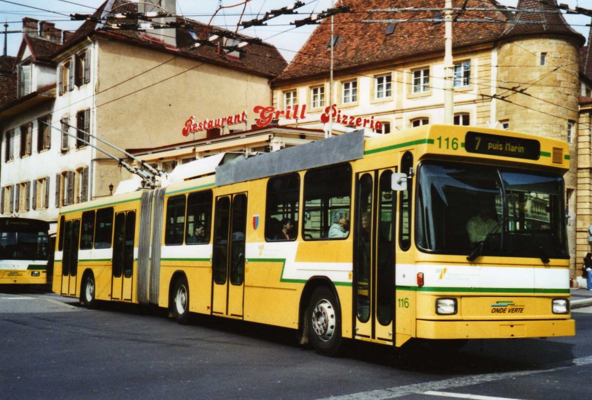 (125'233) - TN Neuchtel - Nr. 116 - NAW/Hess Gelenktrolleybus am 22. Mrz 2010 in Neuchtel, Place Pury