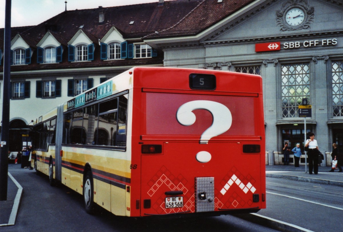 (126'732) - STI Thun - Nr. 68/BE 458'568 - MAN am 29. Mai 2010 beim Bahnhof Thun