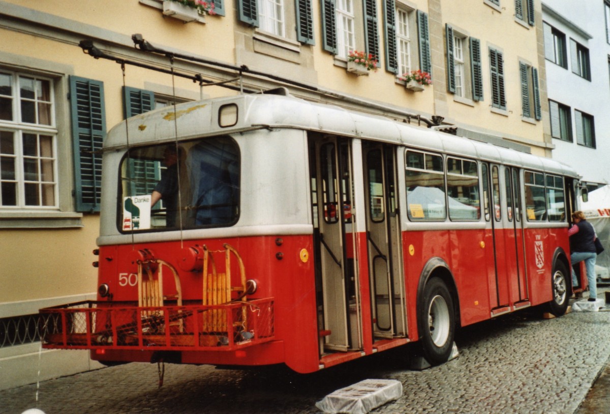 (127'012)- VW Winterthur - Nr. 50 - Saurer/Saurer Trolleybus am 19. Juni 2010 in Winterthur, Marktplatz