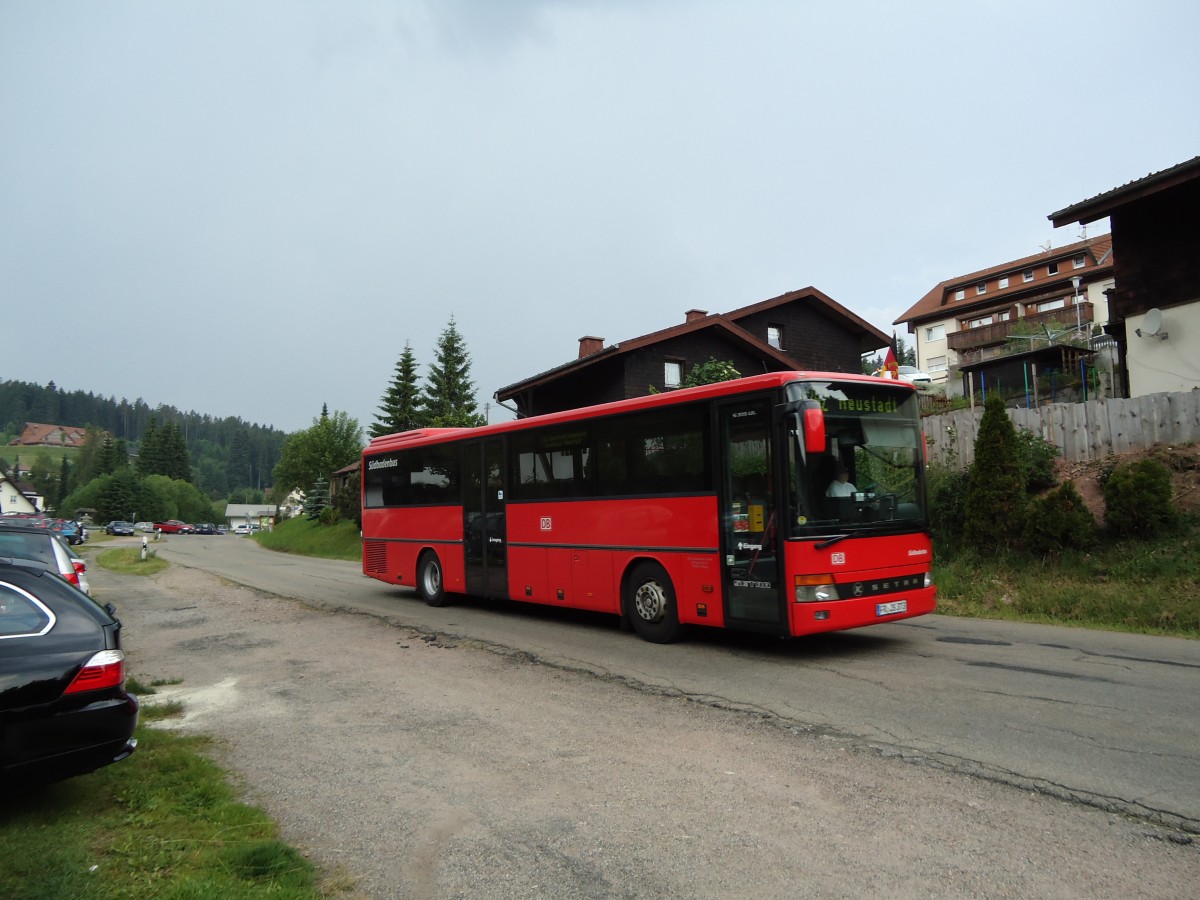 (127'502) - SBG Freiburg - FR-JS 373 - Setra am 3. Juli 2010 bei Eisenbach