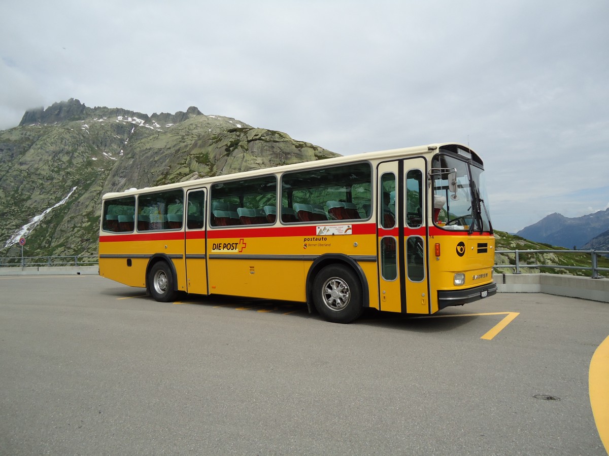 (127'528) - AVG Meiringen - Nr. 74/BE 607'481 - Saurer/R&J (ex P 24'357) am 4. Juli 2010 in Grimsel, Hospiz