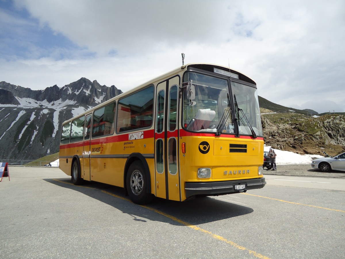 (127'555) - AVG Meiringen - Nr. 74/BE 607'481 - Saurer/R&J (ex P 24'357) am 4. Juli 2010 in Nufenen, Passhhe