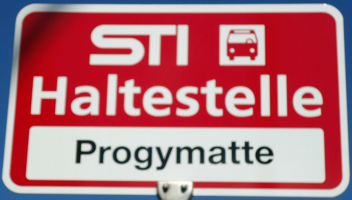 (128'197) - STI-Haltestellenschild - Thun, Progymatte - am 1. August 2010