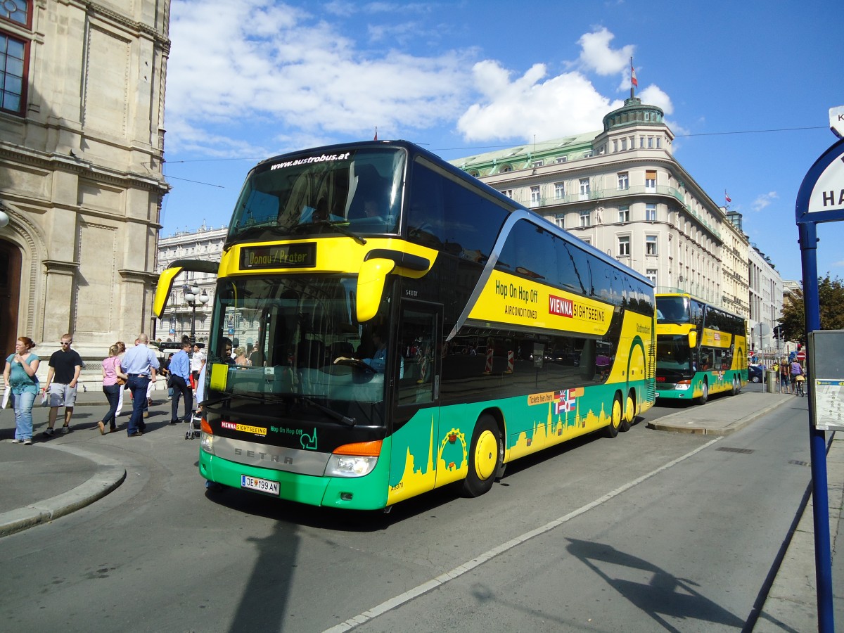 (128'401) - Dr. Richard - Nr. A8370/JE 199 AN - Setra am 9. August 2010 in Wien-Krntner Ring, Oper