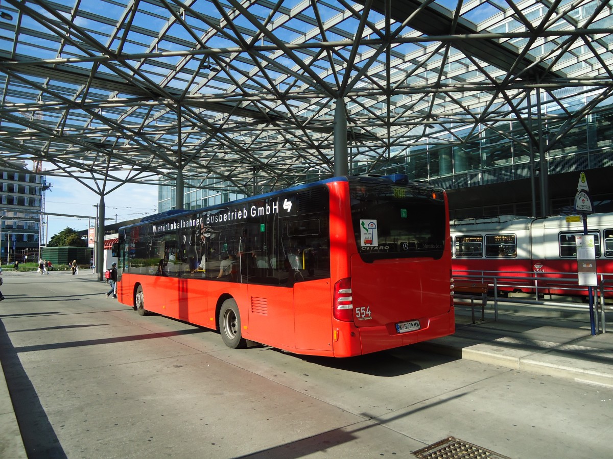 (128'424) - Wiener Lokalbahn - Nr. 554/W 2574 MW - Mercedes am 9. August 2010 in Wien, Praterstern