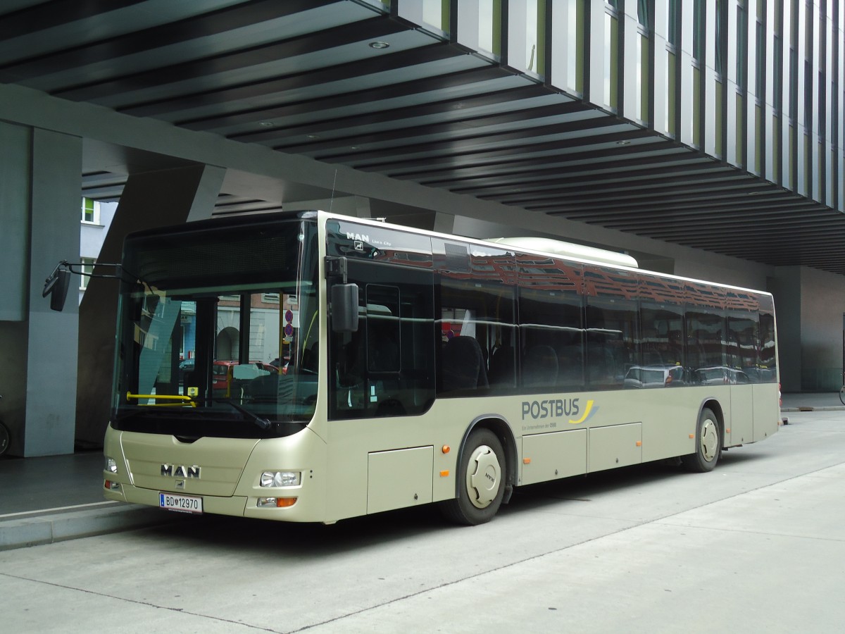 (128'619) - PostBus - BD 12'970 - MAN am 11. August 2010 beim Bahnhof Innsbruck