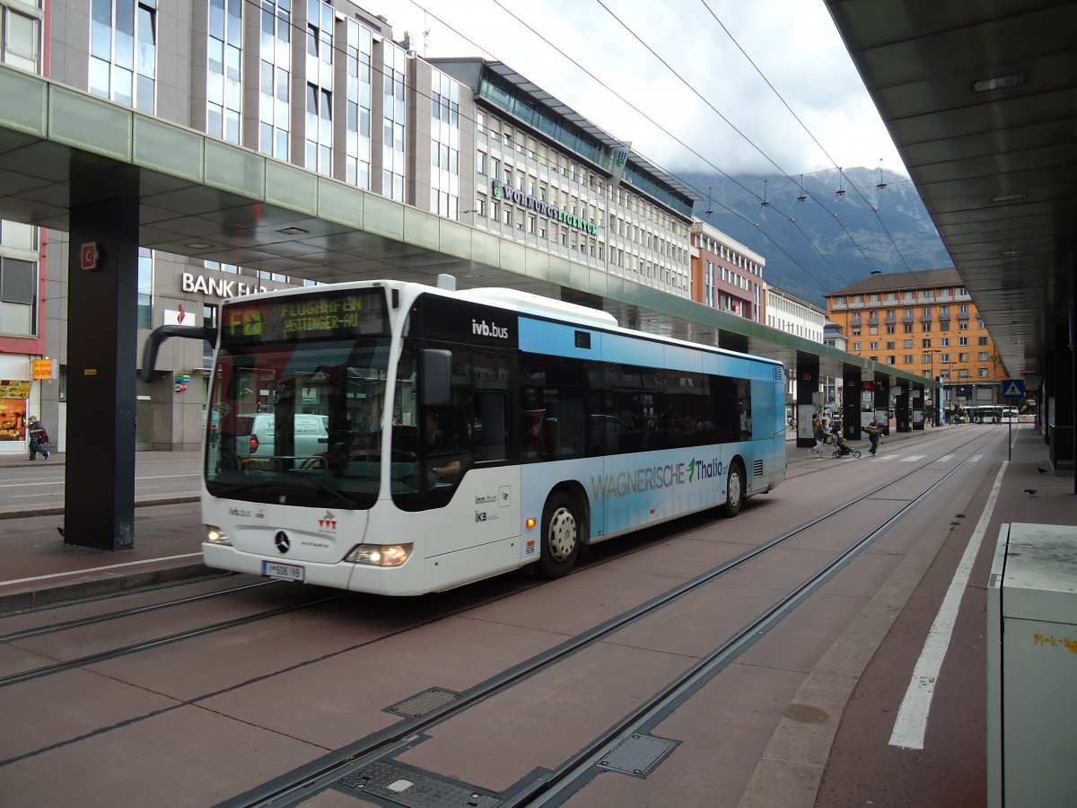 (128'634) - IVB Innsbruck - Nr. 606/I 606 IVB - Mercedes am 11. August 2010 beim Bahnhof Innsbruck