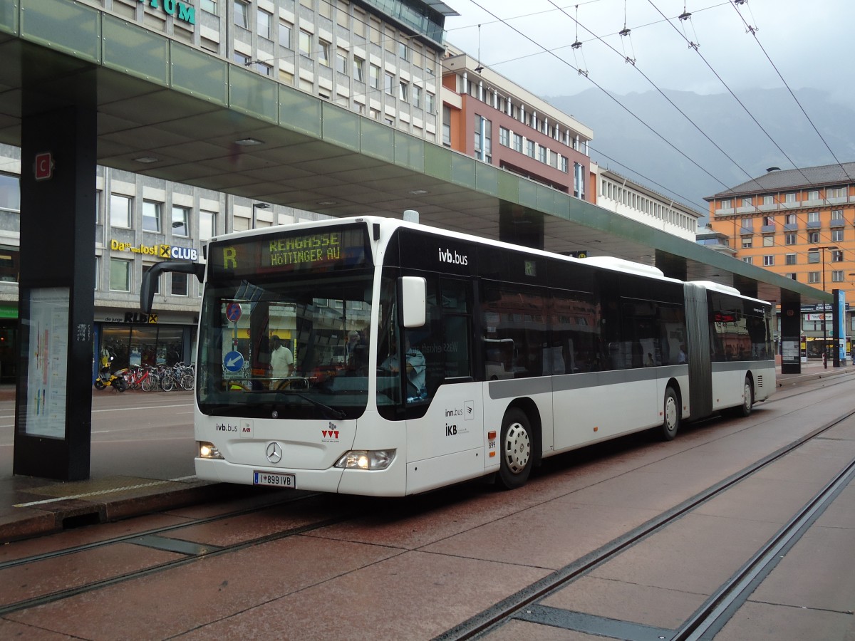 (128'649) - IVB Innsbruck - Nr. 899/I 899 IVB - Mercedes am 11. August 2010 beim Bahnhof Innsbruck