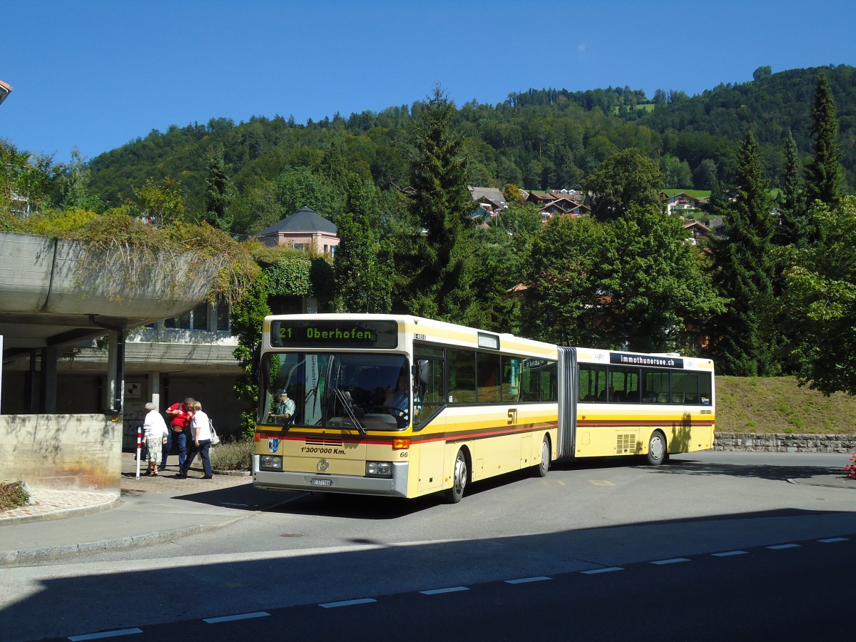 (129'190) - STI Thun - Nr. 66/BE 371'366 - Mercedes am 1. September 2010 in Oberhofen, Wichterheer