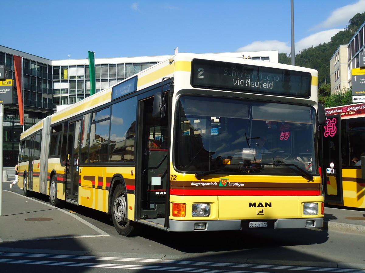 (129'310) - STI Thun - Nr. 72/BE 397'172 - MAN am 4. September 2010 beim Bahnhof Thun