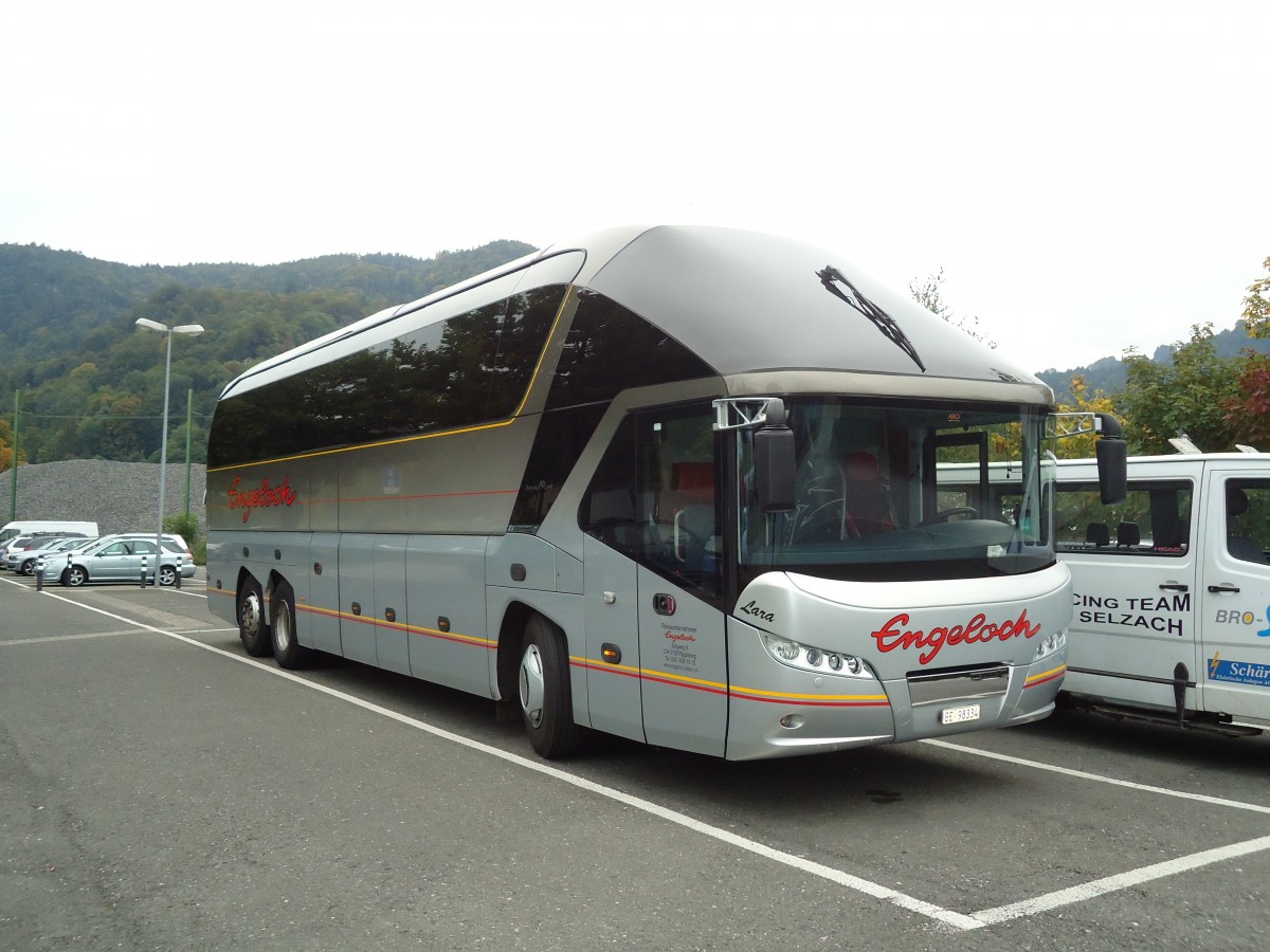 (130'082) - Engeloch, Riggisberg - BE 98'334 - Neoplan am 24. September 2010 in Thun, Seestrasse