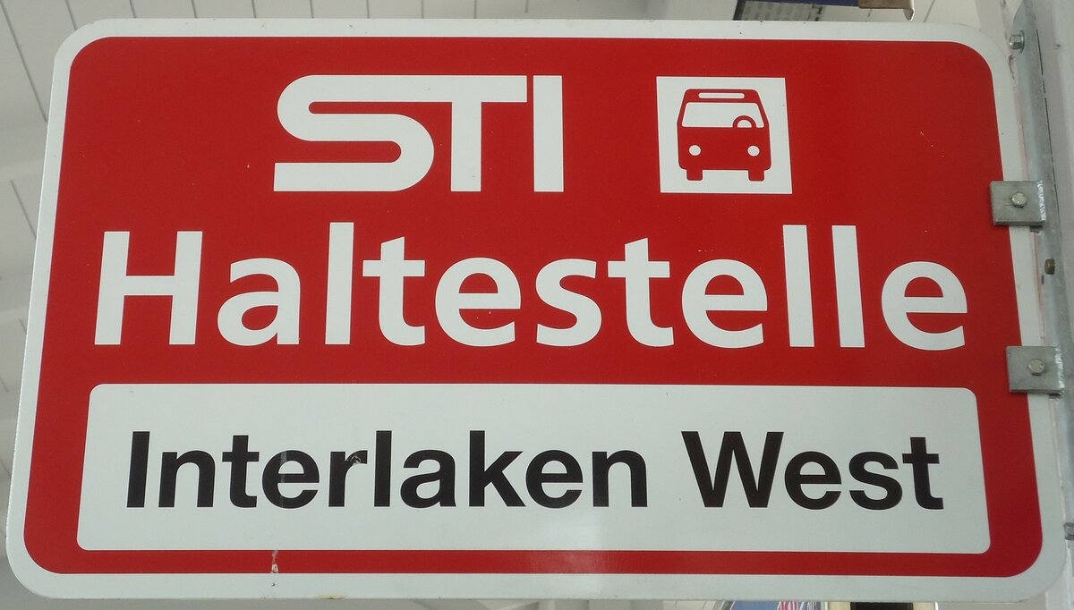 (131'914) - STI-Haltestellenschild - Interlaken, Interlaken West - am 31. Dezember 2010