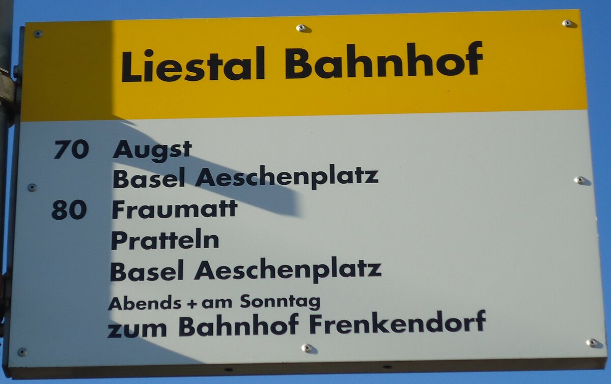 (132'576) - AAGL-Haltestellenschild - Liestal, Bahnhof - am 7. Februar 2011