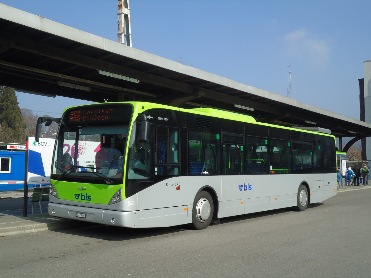 (132'669) - Busland, Burgdorf - Nr. 54/BE 679'118 - Van Hool am 6. Mrz 2011 beim Bahnhof Burgdorf