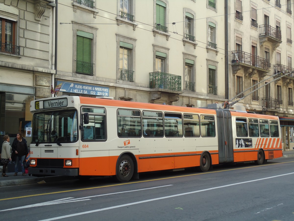 (132'859) - TPG Genve - Nr. 684 - NAW/Hess Gelenktrolleybus am 10. Mrz 2011 in Genve, Jonction