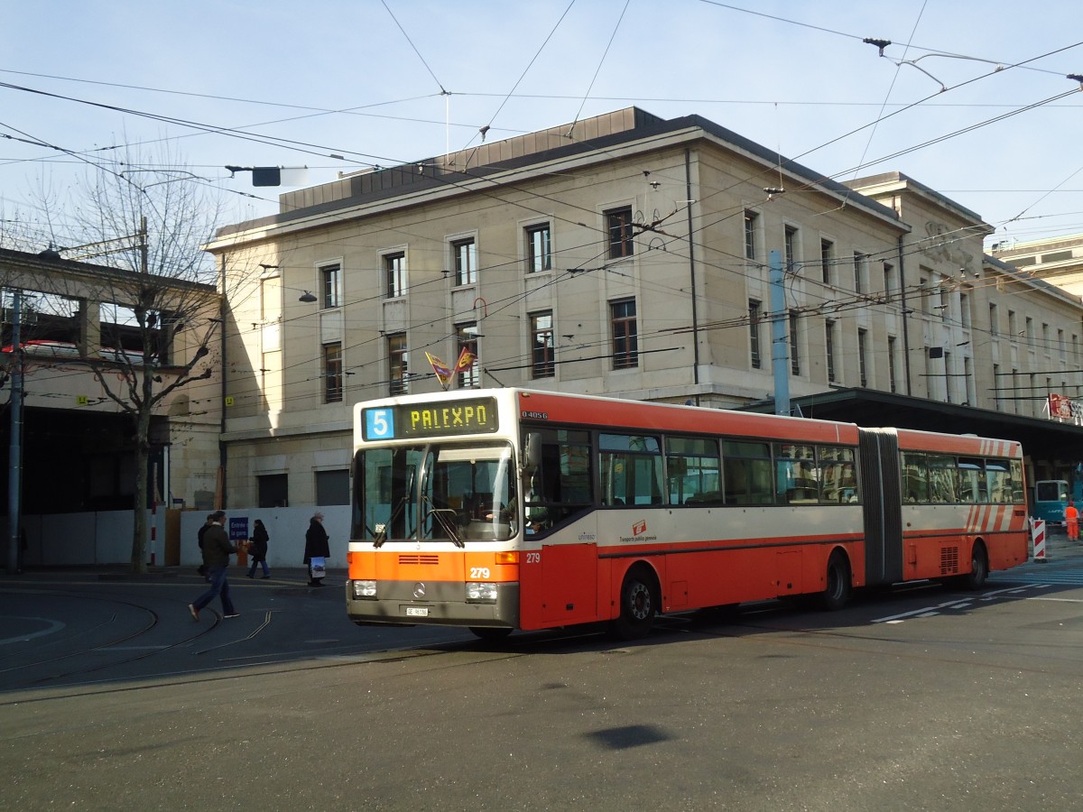 (132'946) - TPG Genve - Nr. 279/GE 96'186 - Mercedes am 10. Mrz 2011 beim Bahnhof Genve