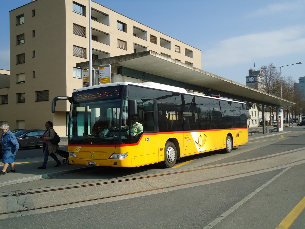 (133'051) - Hsler, Rickenbach - LU 206'585 - Mercedes am 11. Mrz 2011 beim Bahnhof Sursee