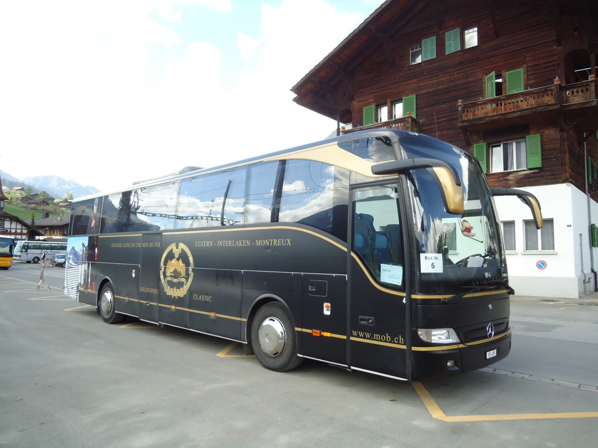 (133'500) - MOB Montreux - Nr. 4/VD 499 - Mercedes am 30. April 2011 beim Bahnhof Zweisimmen