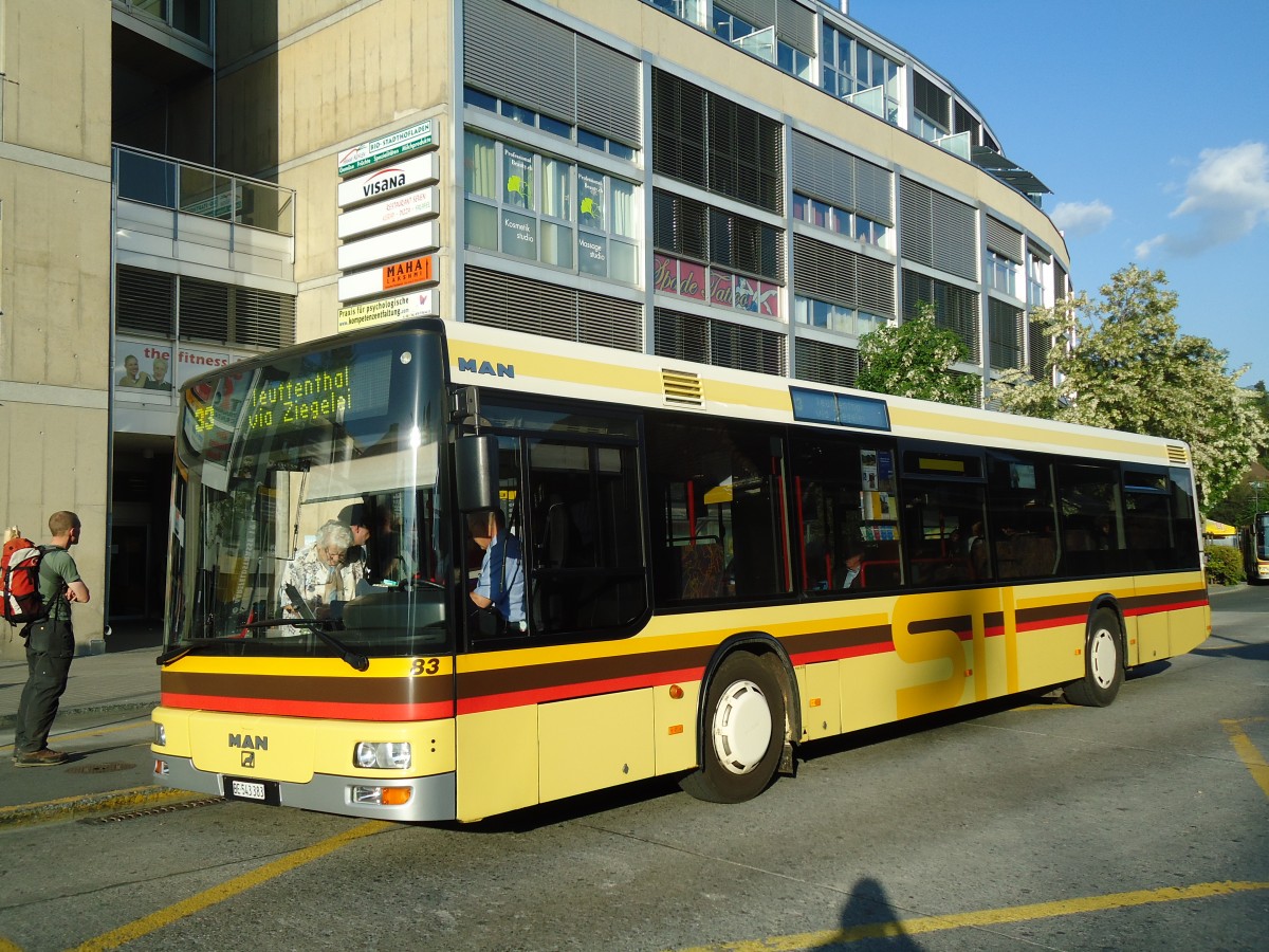 (133'574) - STI Thun - Nr. 83/BE 543'383 - MAN am 8. Mai 2011 beim Bahnhof Thun