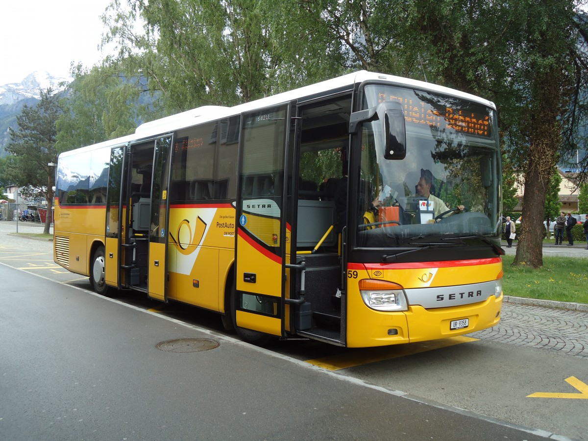 (133'591) - AAGU Altdorf - Nr. 59/UR 9358 - Setra am 14. Mai 2011 beim Bahnhof Flelen