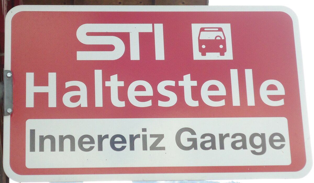 (133'859) - STI-Haltestellenschild - Eriz, Innereriz Garage - am 28. Mai 2011