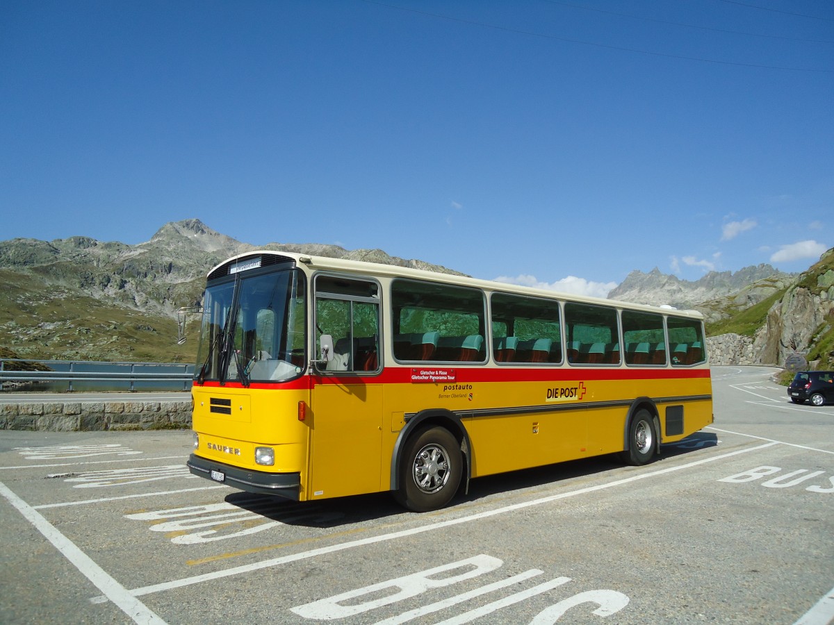 (135'679) - AVG Meiringen - Nr. 74/BE 607'481 - Saurer/R&J (ex P 24'357) am 21. August 2011 in Grimsel, Rest. Grimselblick