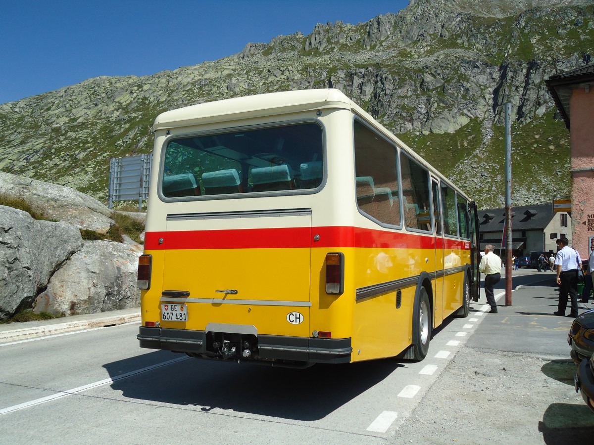 (135'719) - AVG Meiringen - Nr. 74/BE 607'481 - Saurer/R&J (ex P 24'357) am 21. August 2011 in Gotthard, Passhhe