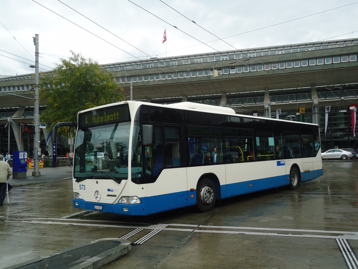 (135'852) - VBL Luzern - Nr. 573/LU 15'573 - Mercedes am 5. September 2011 beim Bahnhof Luzern