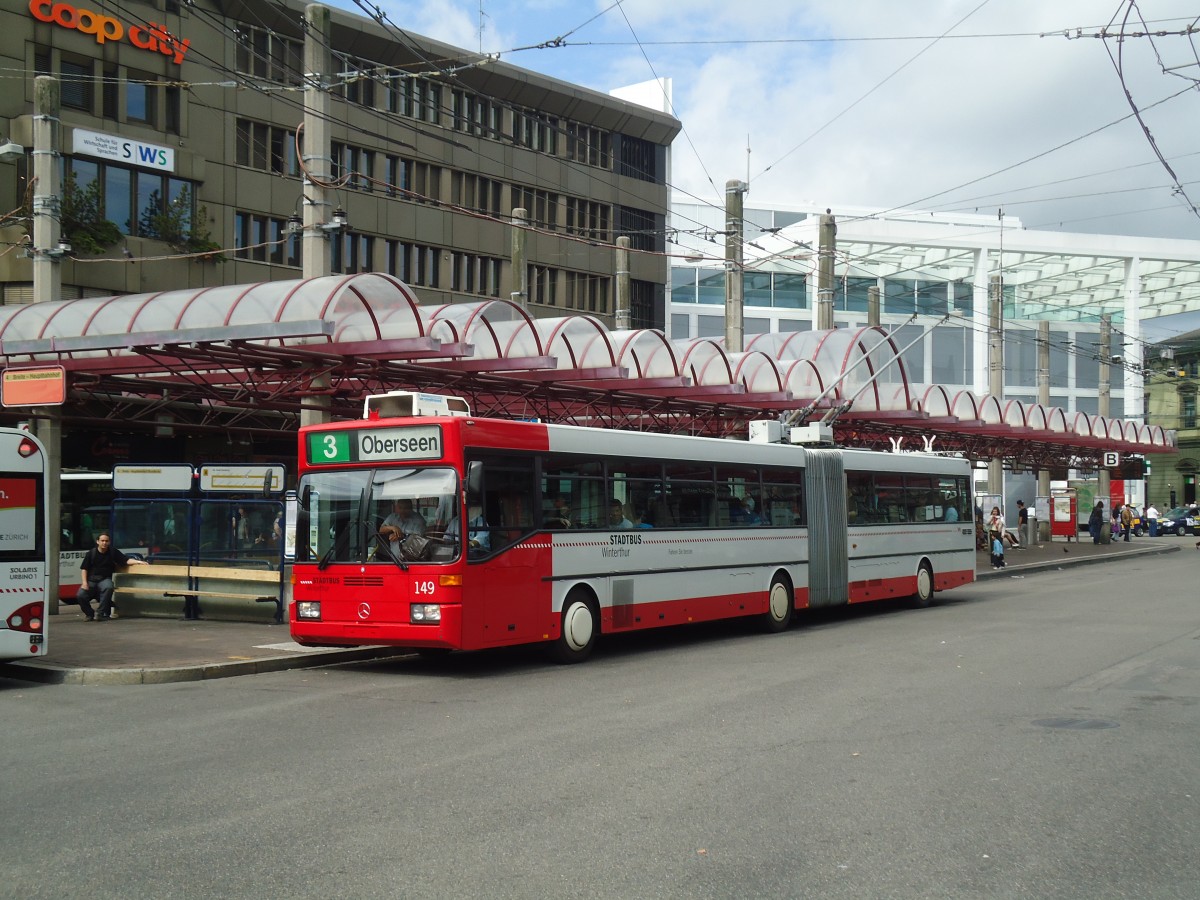 (135'909) - SW Winterthur - Nr. 149 - Mercedes Gelenktrolleybus am 14. September 2011 beim Hauptbahnhof Winterthur