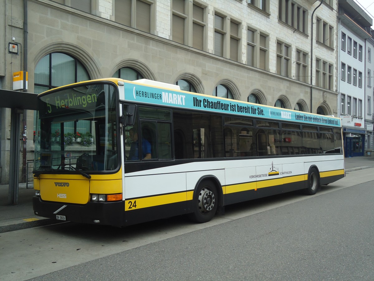 (136'021) - VBSH Schaffhausen - Nr. 24/SH 38'024 - Volvo/Hess am 25. September 2011 beim Bahnhof Schaffhausen