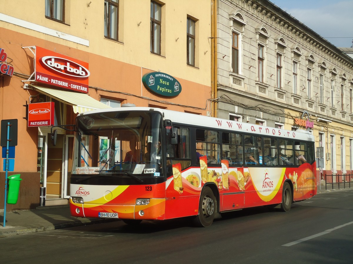 (136'554) - OTL Oradea - Nr. 123/BH 10 UOP - Mercedes am 6. Oktober 2011 in Oradea