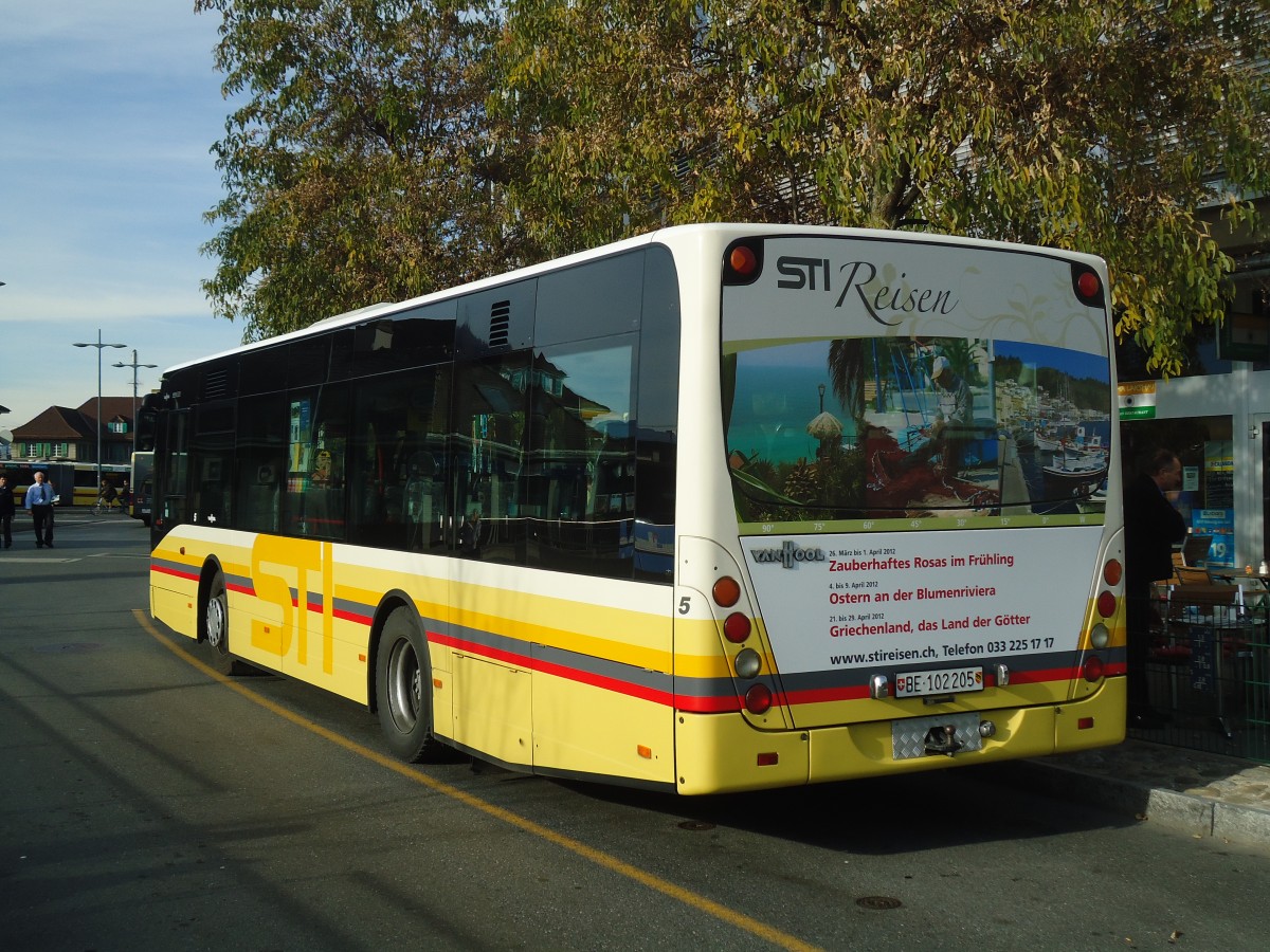 (137'049) - STI Thun - Nr. 5/BE 102'205 - Van Hool (ex Moser, Teuffenthal; ex Burri, Teuffenthal) am 26. November 2011 bei der Schifflndte Thun