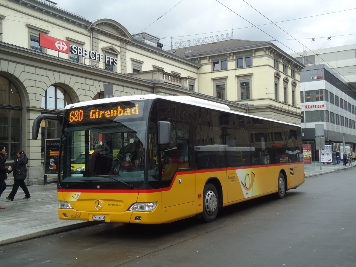 (137'205) - Steiger, Schlatt - Nr. 267/ZH 13'779 - Mercedes am 14. Dezember 2011 beim Hauptbahnhof Winterthur